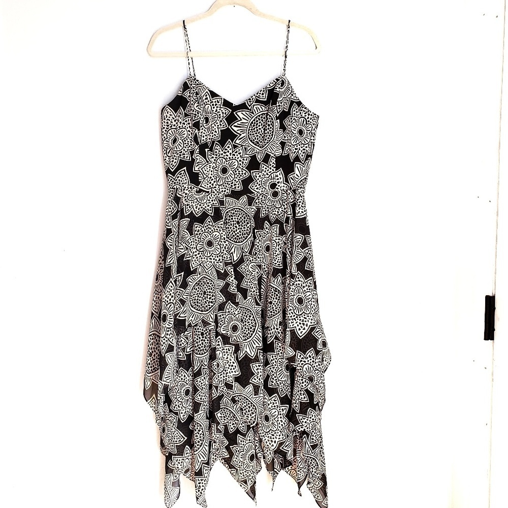 Vintage Gillian Dress M Medium Y2K Black Floral Sleeveless